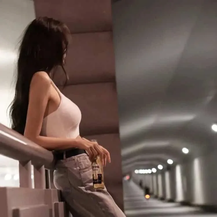 诈骗题材爽剧《欺诈猎人》全集在线：专门欺骗诈骗犯的黑鹭，极限智商博弈